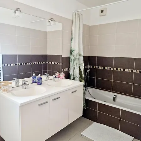 Maison 5 Pièces Avec Jacuzzi *