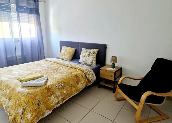 Cosy T5, Calme Avec Jacuzzi Xl Nîmes